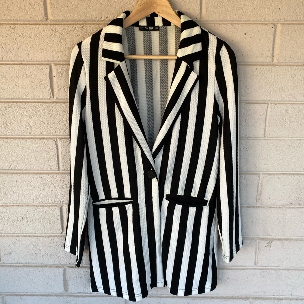 Beetlejuice Costume